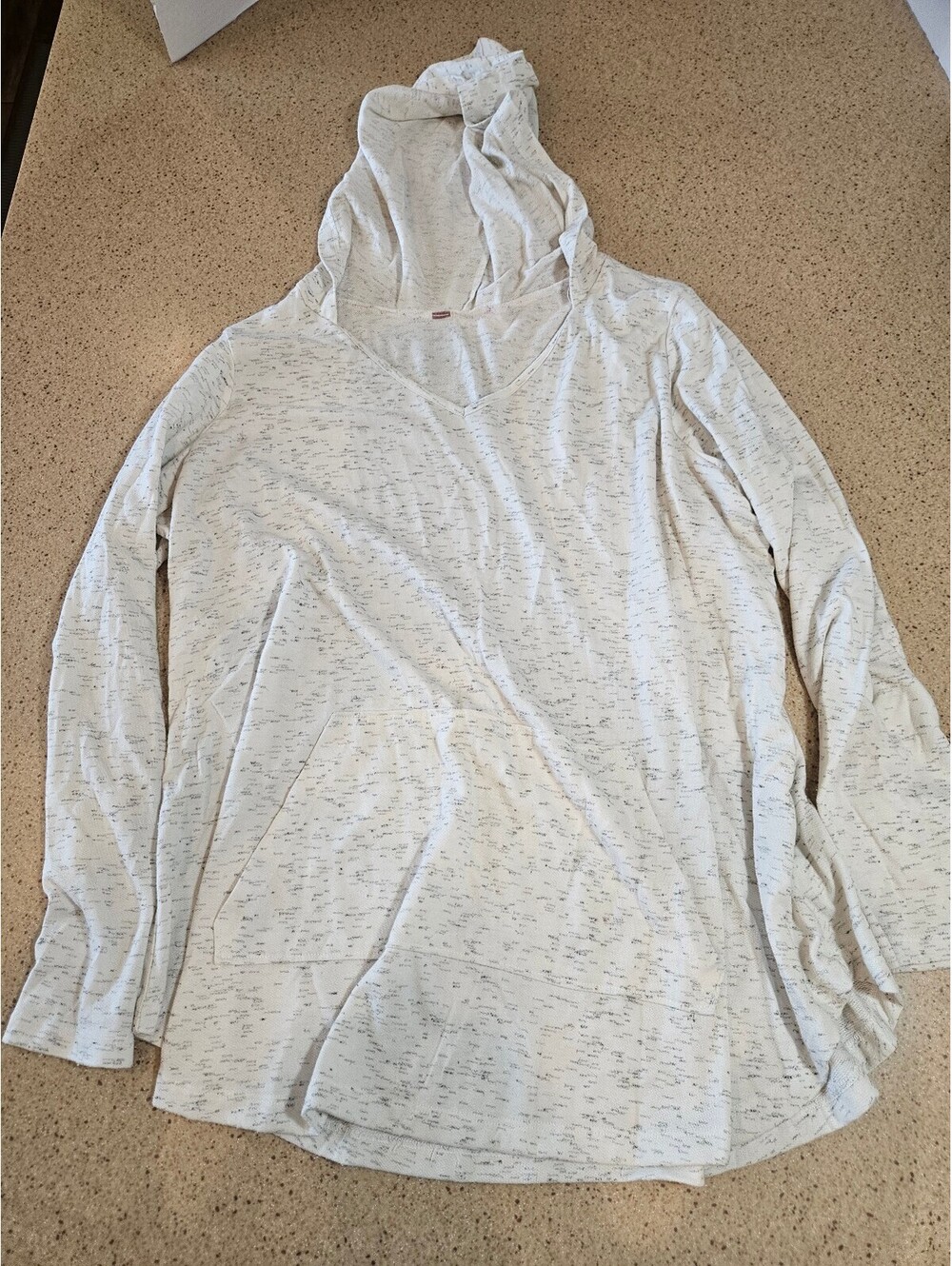 Womens light beige hooded long sleeve top size 2X